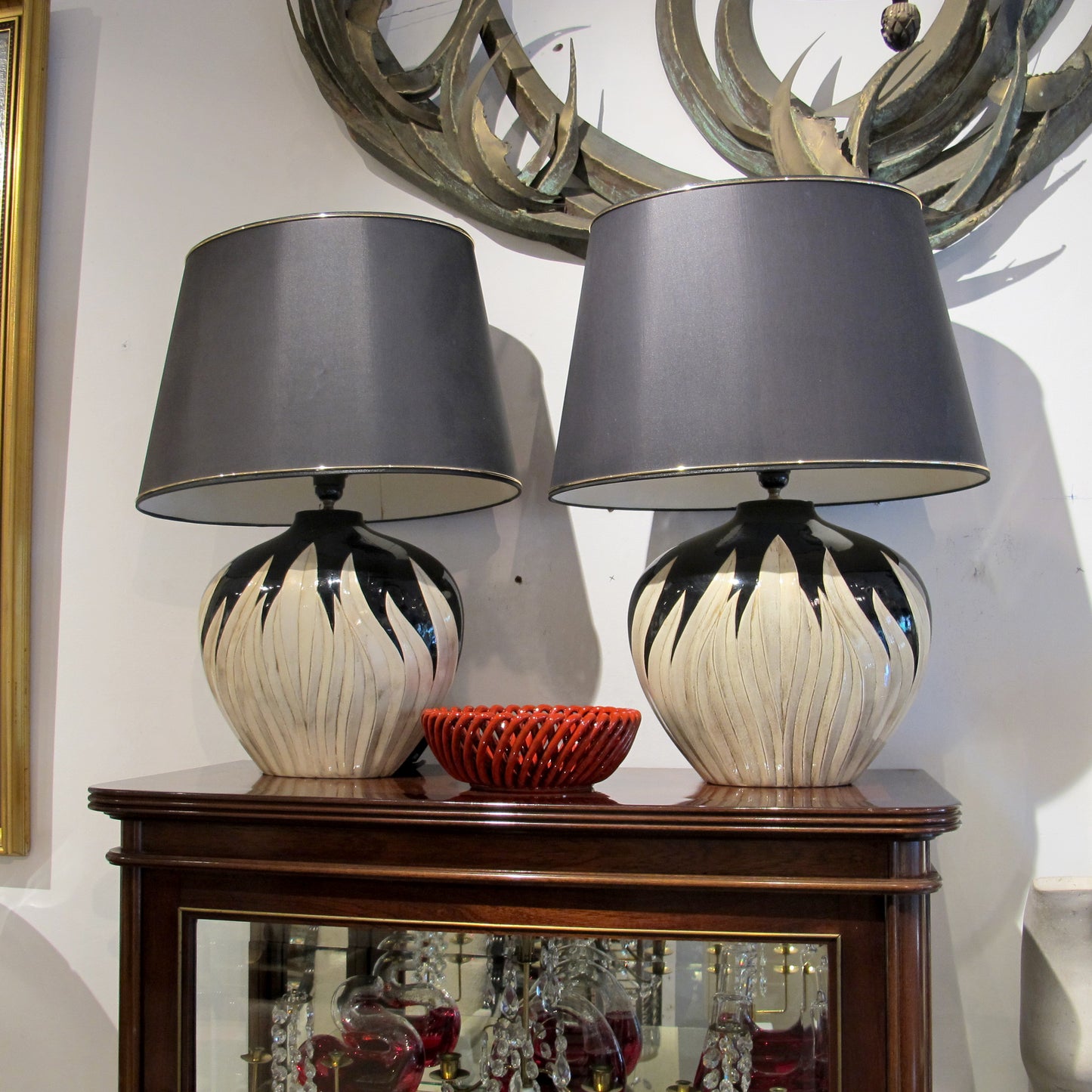 Pair of Italian Tulip-Shaped Ceramic Table Lamps, Circa 1970s