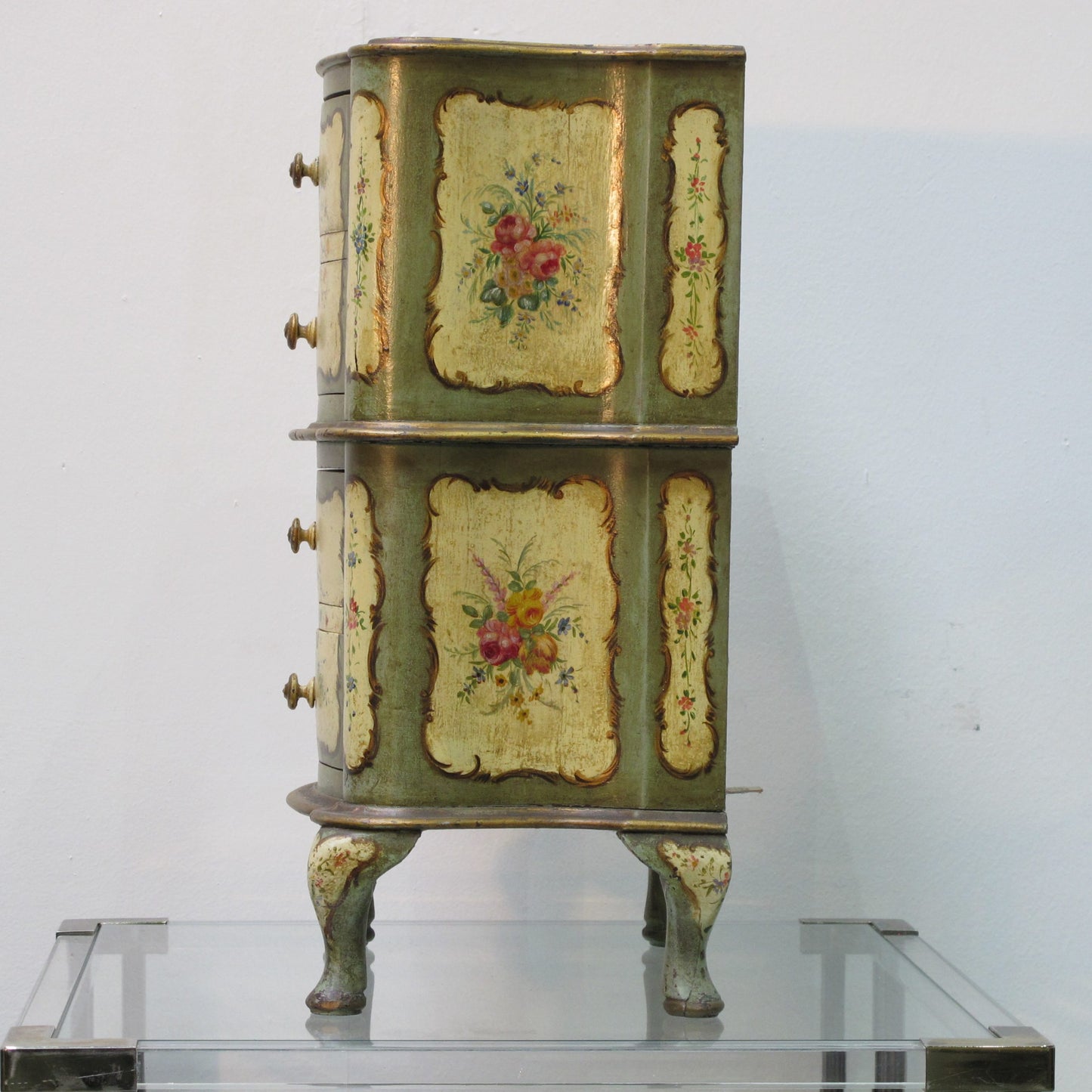 Venetian Chest of Drawers