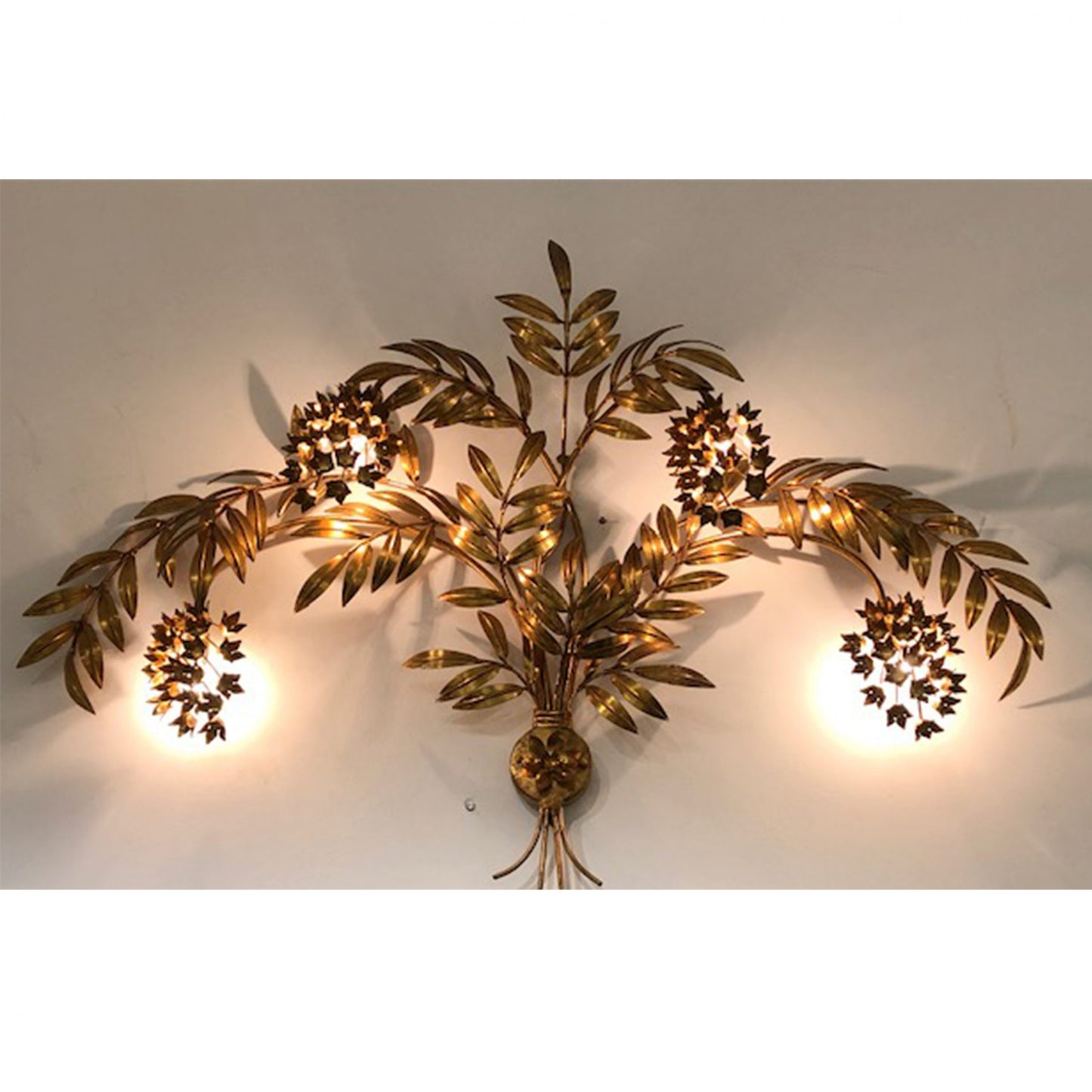 1960s, German Gilt metal Wisteria Wall Light, Model “Pioggia d'Ore” by Hans Kögl