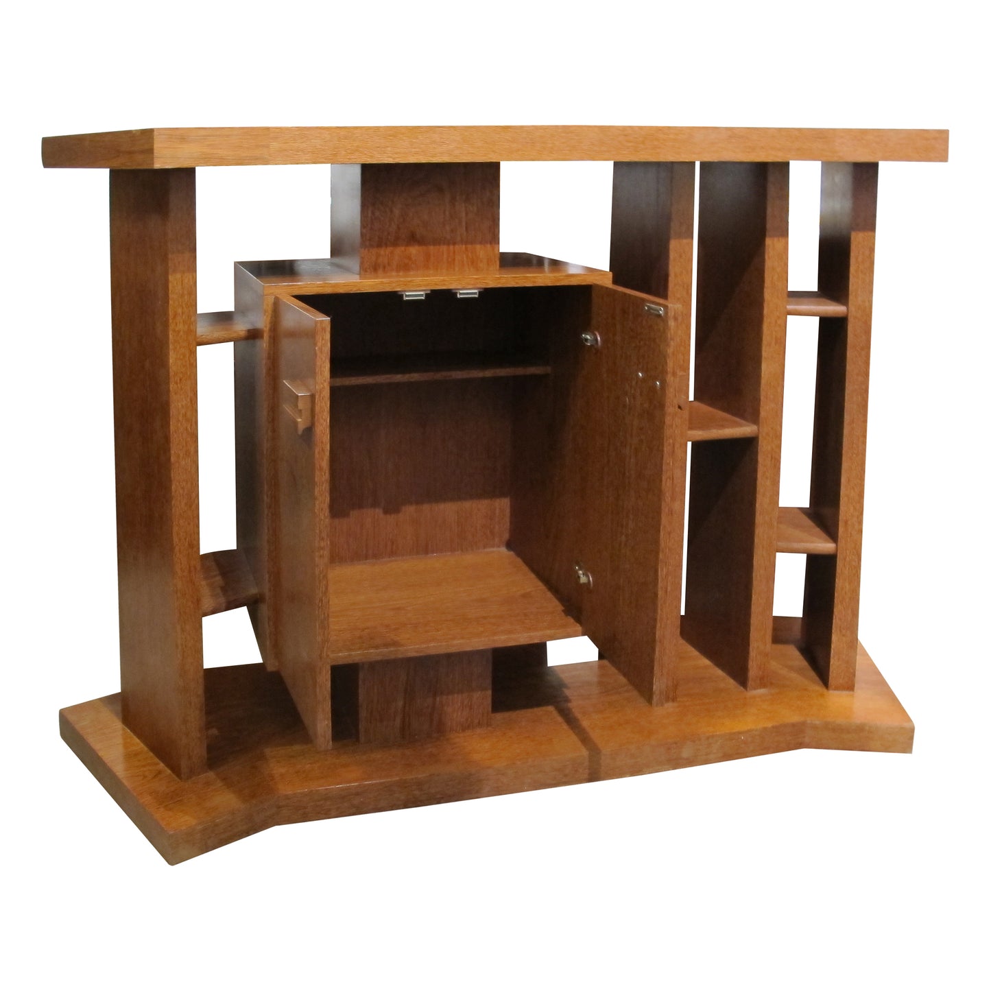 1960s Continental Oak Bar Unit with Shelving and Matching Stools